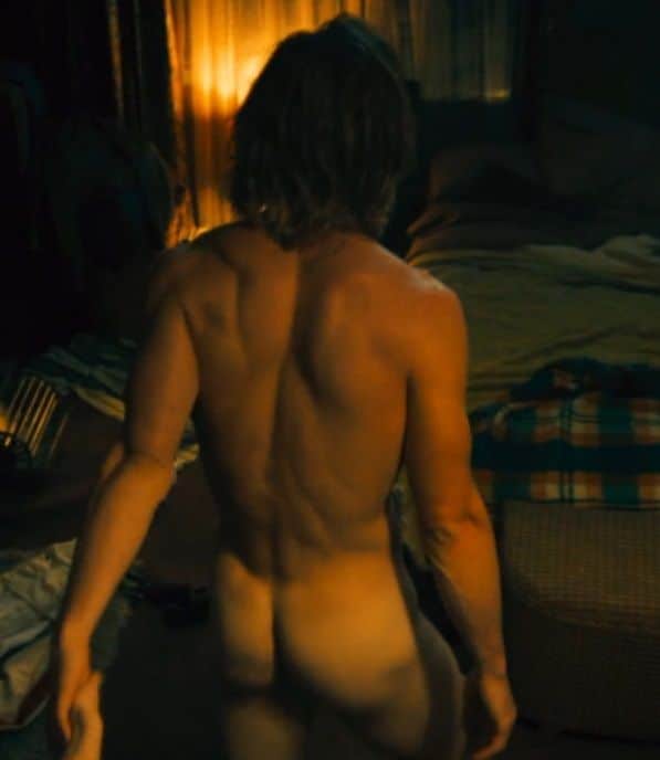 Disfruta de las imágenes de Chris Hemsworth desnudo.